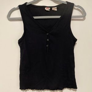 Levi’s 3-Button Black Tank - M